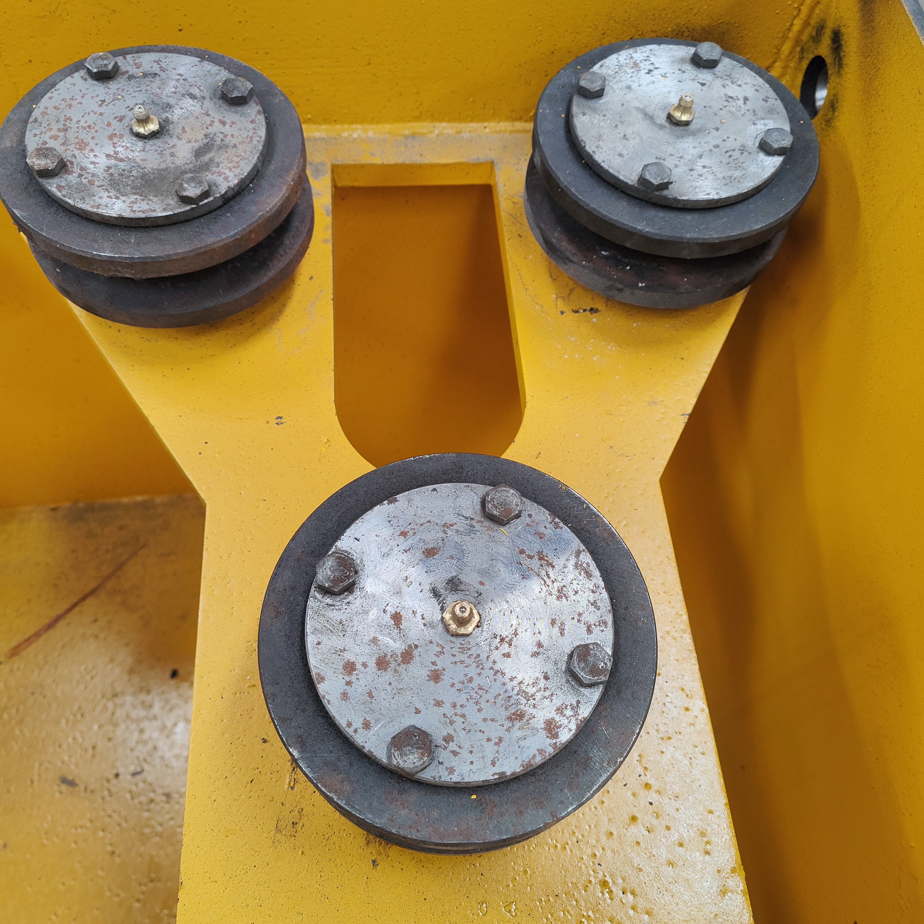 Fully Enclosed Peeling Machine